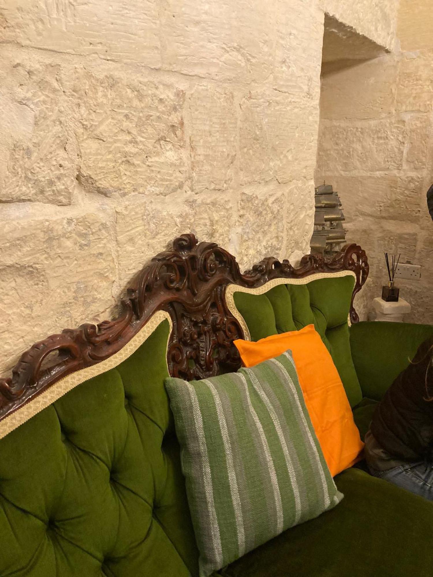 Charming Central Townhouse In Sliema Steps From Promenade And Sliema Ferry Apartment Luaran gambar