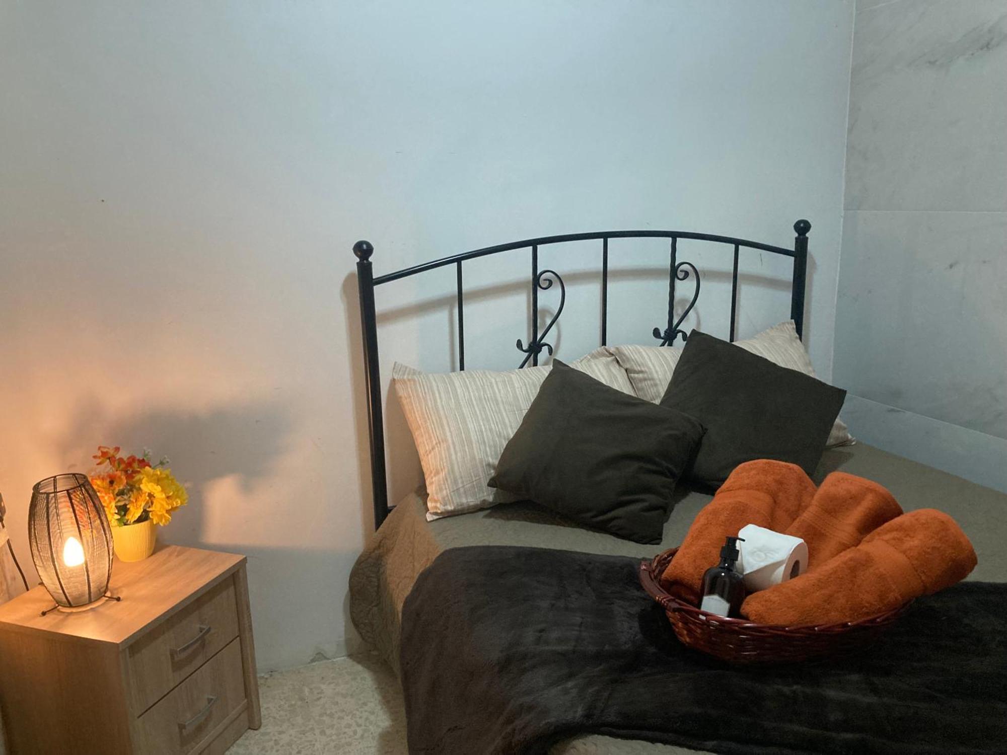Charming Central Townhouse In Sliema Steps From Promenade And Sliema Ferry Apartment Luaran gambar